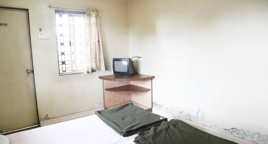 Hotel Nathkrupa Lodge, Ahmednagar 4